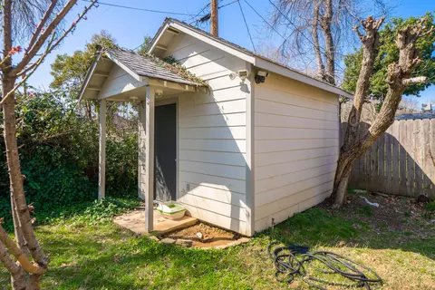 724 Loma St, Redding, CA 96003 photo 21