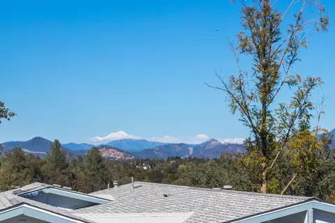 603 Volcano View Trl, Redding, CA 96003 photo 3