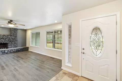 6000 Bourbon Ln, Anderson, CA 96007 photo 5