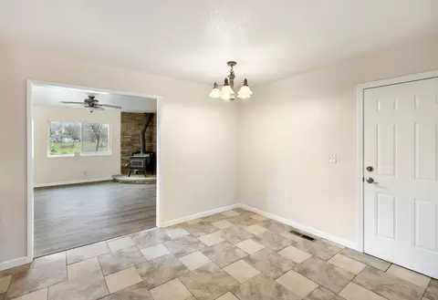6000 Bourbon Ln, Anderson, CA 96007 photo 13