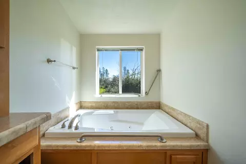 9021 Chaparral Dr, Redding, CA 96001 photo 14