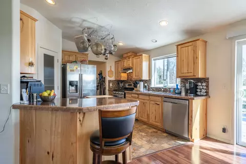 9021 Chaparral Dr, Redding, CA 96001 photo 8
