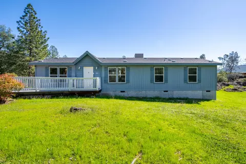 9021 Chaparral Dr, Redding, CA 96001