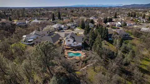View/Area - 1072 Spring Ridge Dr, Redding, CA 96003 photo 5 of 5