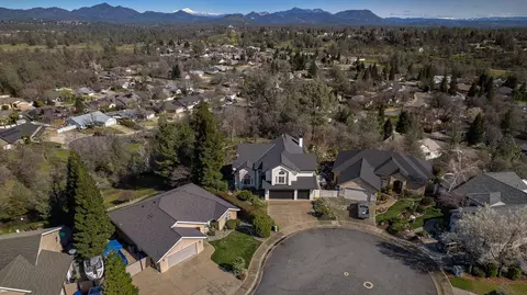 View/Area - 1072 Spring Ridge Dr, Redding, CA 96003 photo 3 of 5