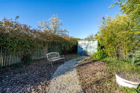 Exterior - 3885 Rushmore Dr, Redding, CA 96001 photo 5 of 12