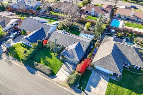 View/Area - 3885 Rushmore Dr, Redding, CA 96001 photo 4 of 6