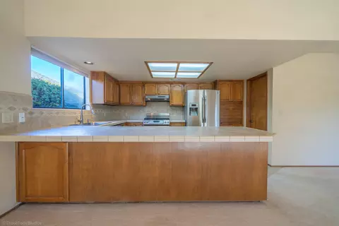 Kitchen - 3885 Rushmore Dr, Redding, CA 96001 photo 2 of 6