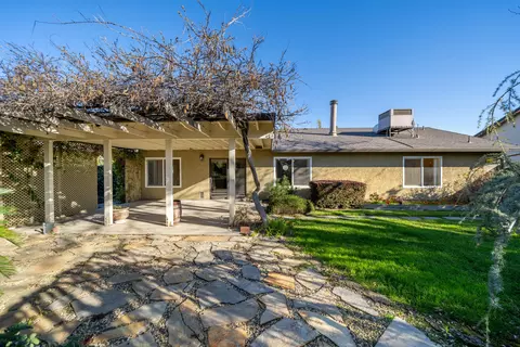 Exterior - 3885 Rushmore Dr, Redding, CA 96001 photo 4 of 12