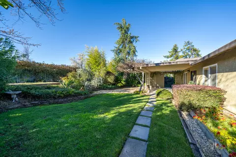 Exterior - 3885 Rushmore Dr, Redding, CA 96001 photo 9 of 12