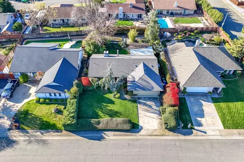 View/Area - 3885 Rushmore Dr, Redding, CA 96001 photo 5 of 6