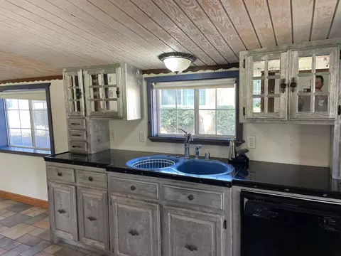 1174 Le Brun Ln, Redding, CA 96002 photo 8
