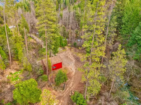 View/Area - 22217 Saylor Rd, Lakehead, CA 96051 photo 5 of 9
