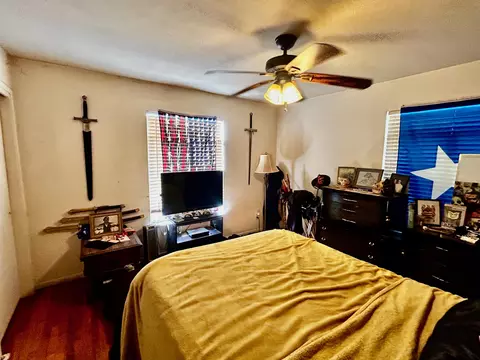 Bedroom - 3925 Churn Creek Rd, Redding, CA 96002 photo 2 of 2