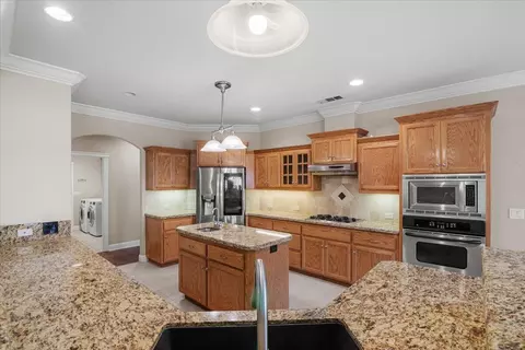 595 Fair Hill Dr, Redding, CA 96003 photo 6