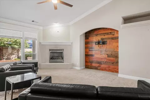 595 Fair Hill Dr, Redding, CA 96003 photo 10
