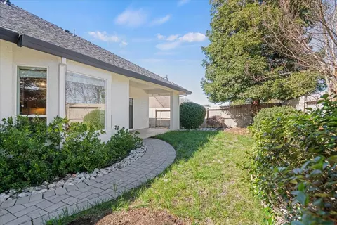595 Fair Hill Dr, Redding, CA 96003 photo 26