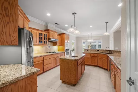 595 Fair Hill Dr, Redding, CA 96003 photo 7