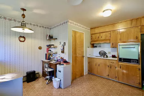 2117 Deerfield Ave, Redding, CA 96002 photo 10