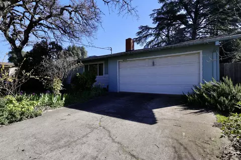 2117 Deerfield Ave, Redding, CA 96002 photo 2