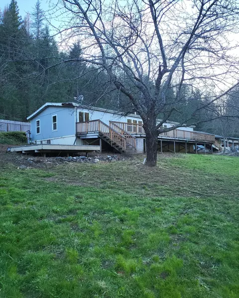 59911 Ca-299, Lewiston, CA 96052 photo 2