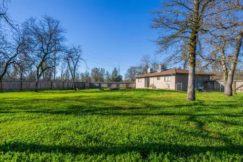 12161 Randolph Rd, Redding, CA 96003 photo 22