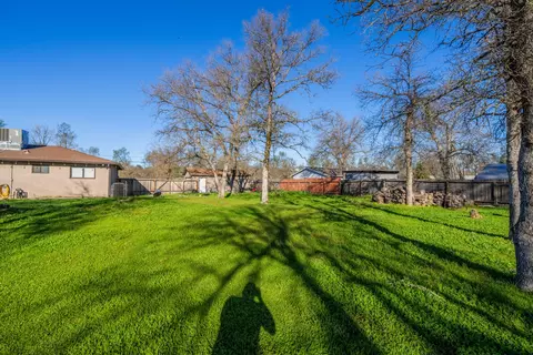 12161 Randolph Rd, Redding, CA 96003 photo 25