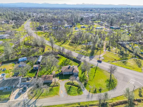 12161 Randolph Rd, Redding, CA 96003 photo 32