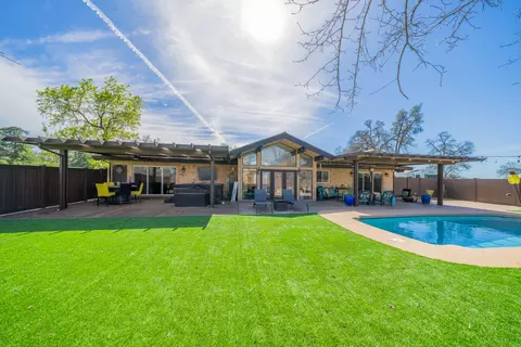 22470 Spanish Oaks Dr, Palo Cedro, CA 96073