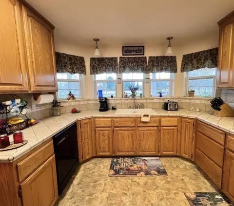 13885 Trinity Ave, Red Bluff, CA 96080 photo 5