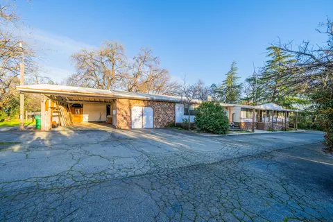 19366 Flintstone Rd, Redding, CA 96003 photo 11