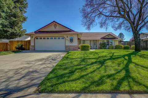 2819 Dawnridge Dr, Redding, CA 96001
