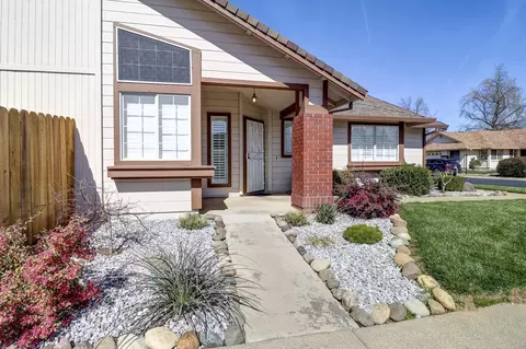 Exterior - 152 Yolla Bolly Trl, Redding, CA 96003 photo 5 of 6