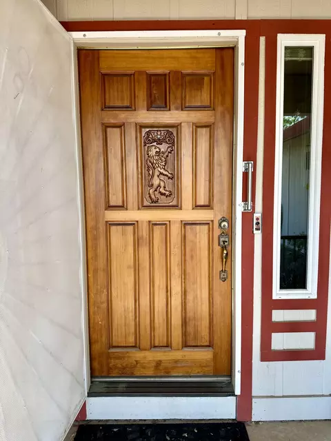 Entry Way - 4243 Frances Dr, Redding, CA 96001 photo 1 of 3