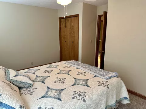 Bedroom - 4243 Frances Dr, Redding, CA 96001 photo 4 of 5
