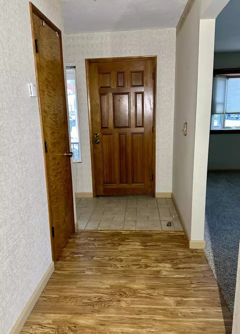Entry Way - 4243 Frances Dr, Redding, CA 96001 photo 2 of 3