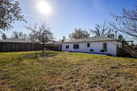 1750 Barbara Rd, Redding, CA 96003 photo 18