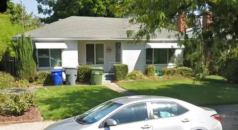 950 Lincoln St, Redding, CA 96001