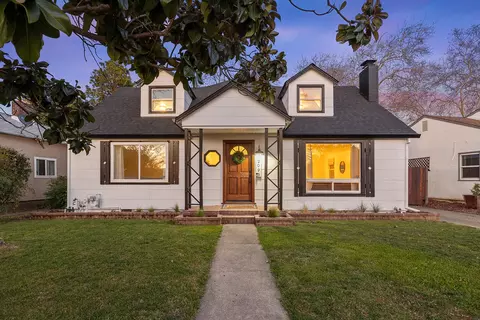 2095 Canal Dr, Redding, CA 96001