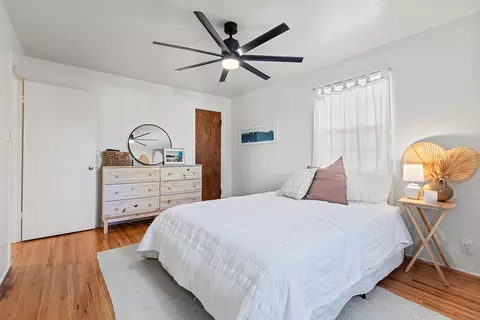 Bedroom - 2095 Canal Dr, Redding, CA 96001 photo 3 of 8