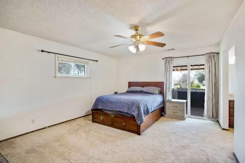 7037 Hermosa Way, Redding, CA 96002 photo 10