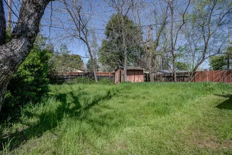 Exterior - 2380 Nebula St, Redding, CA 96002 photo 5 of 7