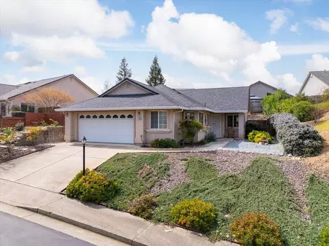 1150 Palacio Dr, Redding, CA 96003