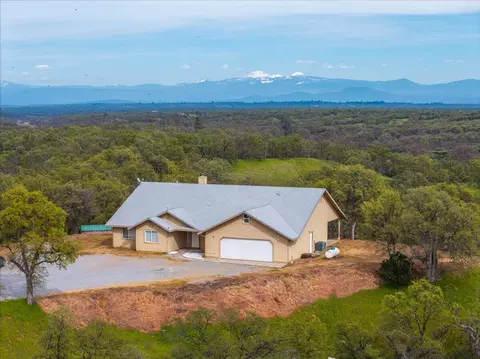 17365 Lake Front Ln, Cottonwood, CA 96022