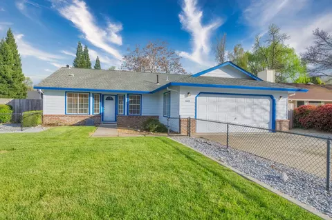 6615 Creekside St, Redding, CA 96001