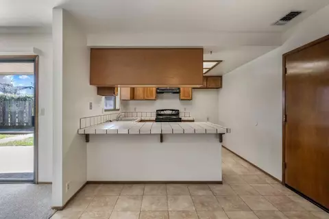 Kitchen - 1051 Oakmont Dr, Redding, CA 96003 photo 1 of 4