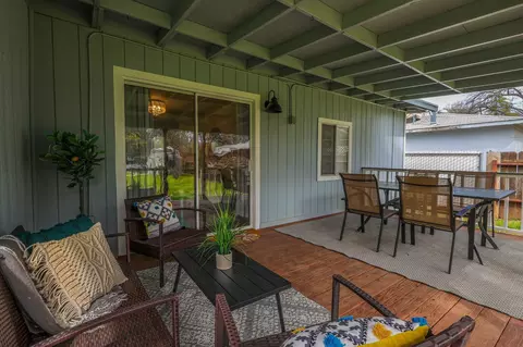 20577 Sunset Ln, Redding, CA 96002 photo 13