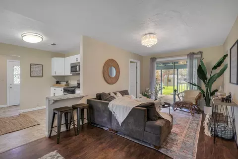 20577 Sunset Ln, Redding, CA 96002 photo 5