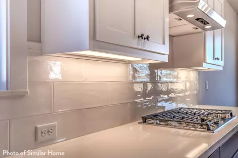 Kitchen - 3400 Federer Pkwy, Redding, CA 96002 photo 8 of 11