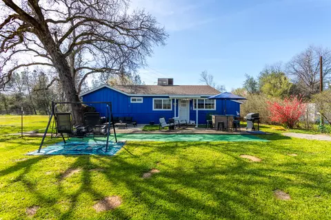 Exterior - 20274 Old Alturas Rd, Redding, CA 96003 photo 2 of 7
